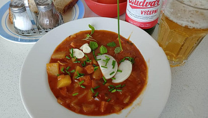 Vytuněný buřtguláš
