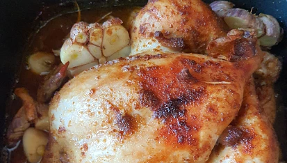 Pečené kuře na česneku, Přidal jsem ještě 1/4l piva a malinko slaniny...recept výborný.