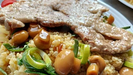 Vepřové scallopini se sterilovanými žampiony