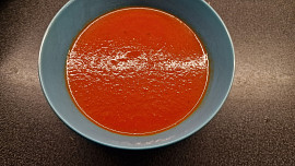 Rajčatová polévka sladkokyselá