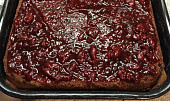 Pařížský dort / řezy, korpus potřený višňovým džemem