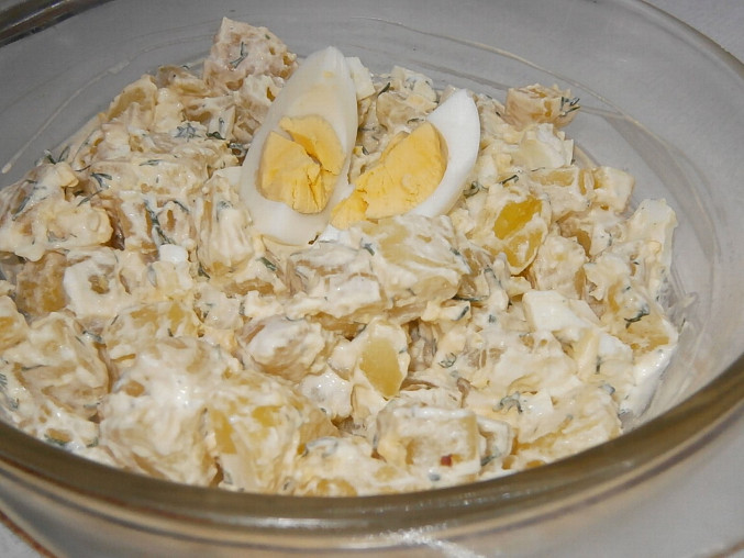 Vaječný salát s brambory