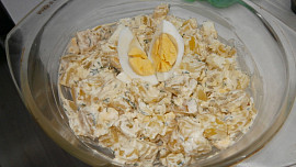 Vaječný salát s brambory Vaječný salát s brambory