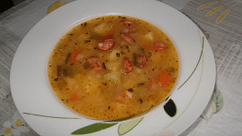 Debrecínská hrachová polévka Debrecínská hrachová polévka