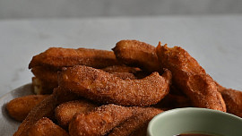 Churros s čokoládovou omáčkou