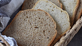 Jednoduchý chléb pro začátečníky (světlý), Chleby pro začátečníky - tmavý i světlý