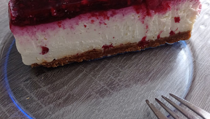 Nepečený cheesecake s ovocem