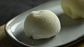 Mangové mochi s mascarpone a kokosem