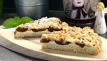 Drobenkový koláč s tvarohem a ovocem