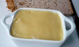 Medové máslo