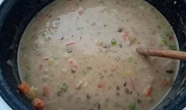 Čočková polévka ze zbylé čočky se smetanou