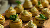 Amuse-bouche z listového těsta