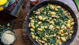 Gnocchi s kuřecím masem a špenátem