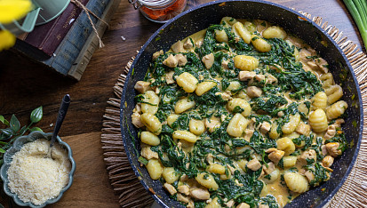 Gnocchi s kuřecím masem a špenátem