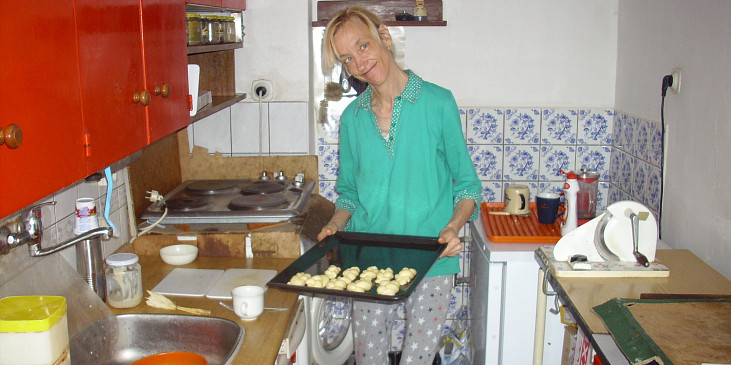 K pečení mnou připravené domácí housky-ze dne 6.dubna 2024-u mě doma v kuchyni.Foto zasílá :Jana Kučabová,e-mail:jana1532@seznam.cz