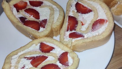 Jednoduchá nadýchaná roláda, Nadýchaná jahodová roláda