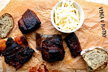 Hovězí žebra s BBQ omáčkou