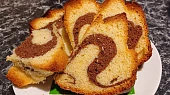 Mandlová bábovka s vaječným koňakem