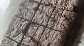 Čokoládové brownies s kousky čokolády