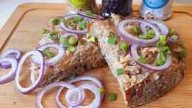 Pivní bůček na způsob rillettes