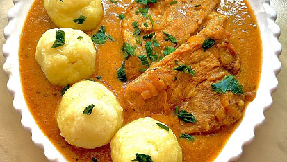 Vepřová kýta na kmínu a česneku, zahuštěná jablkem, Vepřová kýta na kmínu a česneku zahuštěná jablkem