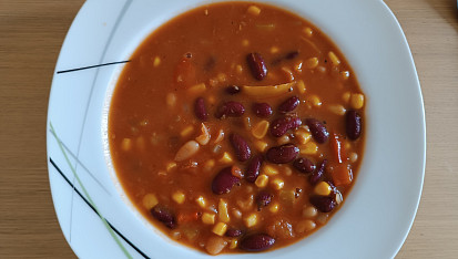 Fazolová polévka na způsob mexické