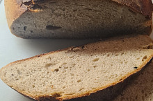 250g špaldové mouky a 250g pšeničné hladké mouky