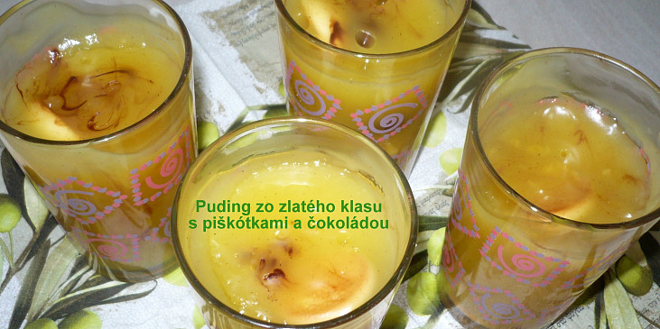 Pudinkový pohár s ovocem (puding)