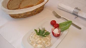 Vajíčkový salát, S čerstvým chlebíkem, taky není vůbec špatný ! Mňam!