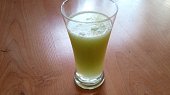Osvěžující okurková limonáda