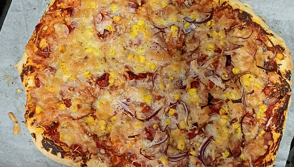 Domácí pizza na plech