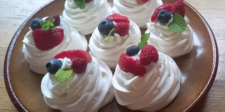 Mini Pavlova