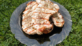 Grilované maso s pepřem