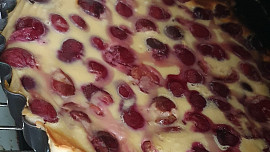 Francouzská třešňová bublanina (Clafoutis)