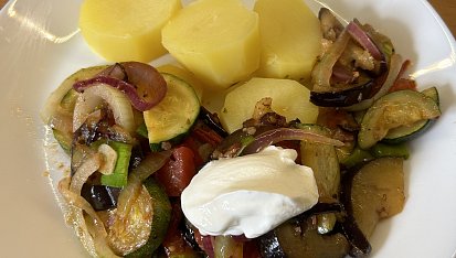 Letní zelenina s bramborem, Letní zelenina s bramborem