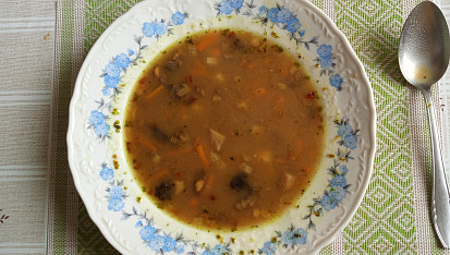 Bramboračka s čerstvými houbami