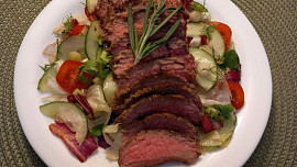 Hovězí pupek - flank steak na grilu