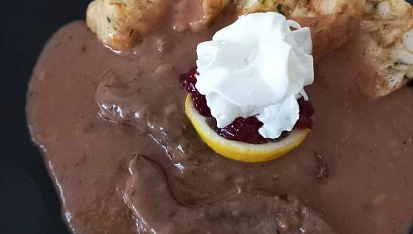 Kančí kýta se šípkovou omáčkou, Kančí kýta se šípkovou