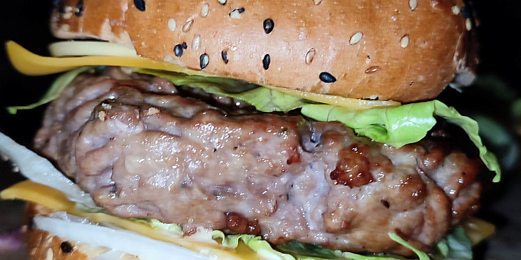 Domácí burger (gril)