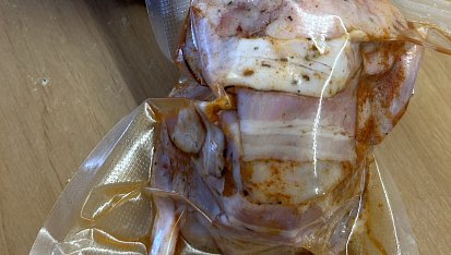 Křepelky sous - vide s pečenou zeleninou a jogurtovým dipem