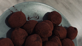 Jednoduché nepečené Tiramisu kuličky/Tiramisu Truffles