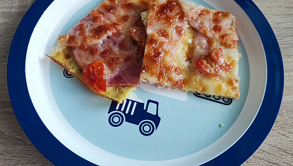 Pizza z cottage placky pro děti