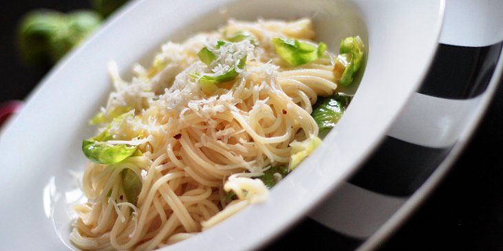 Aglio olio s růžičkovou kapustou