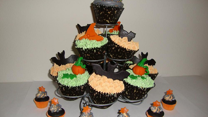 Halloween cupcakes