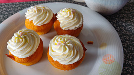 Dýňové cupcakes s krémem z mascarpone