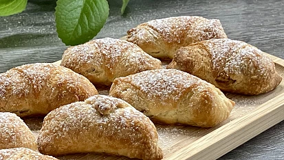 Nekynuté svatomartinské rohlíčky s ořechovou náplní