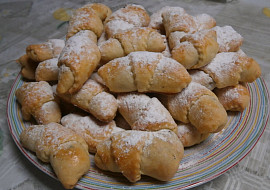 Nekynuté svatomartinské rohlíčky s ořechovou náplní