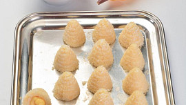 Kokosové špičky s rumovou náplní