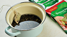 Losos s černou čočkou