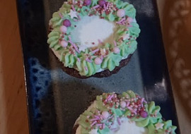 Lehký tvarohový krém (nejen) na cupcakes